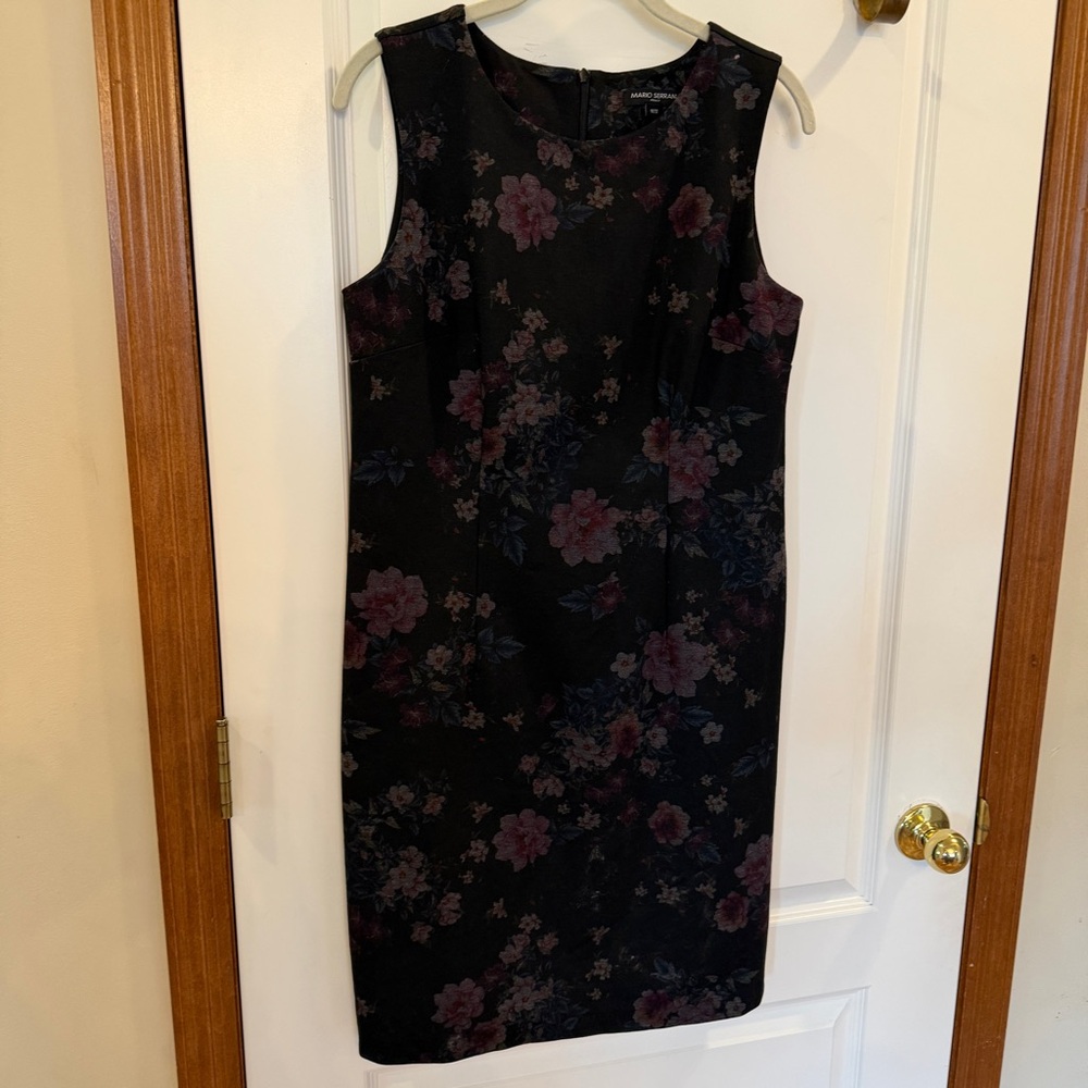 Mario Serrani Italy Ladies Medium Like NEW! Dark Gray Floral Sleeveless Dress